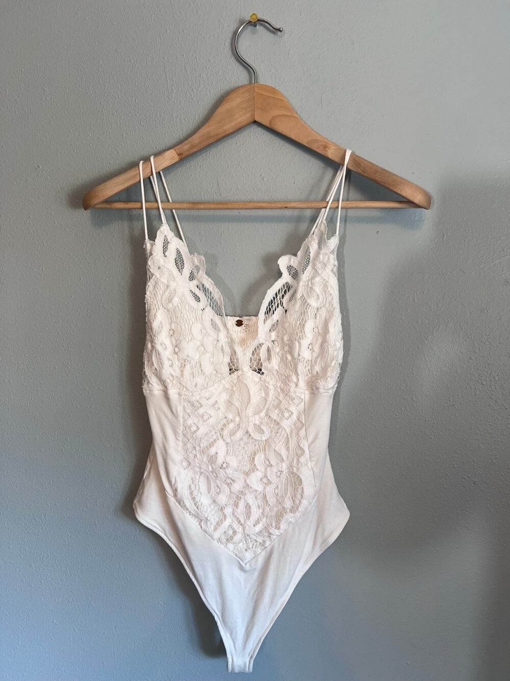Free People Sz M Intimately White Eyelet Lace Bodysuit Smocked Romantic Layering